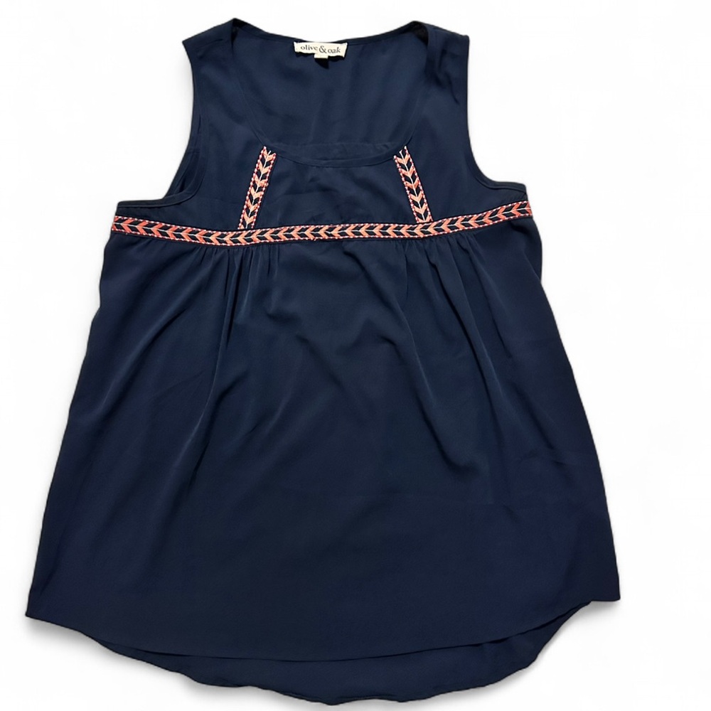 Olive & Oak Navy Blue Sleeveless Embroidered Tank Top Blouse Size Medium